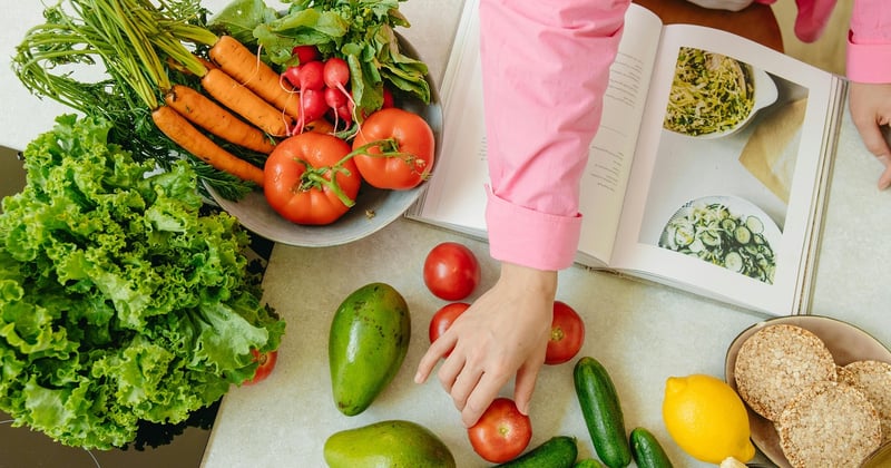 Mangez anti-inflammatoire : 25 recettes et conseils d'expert
